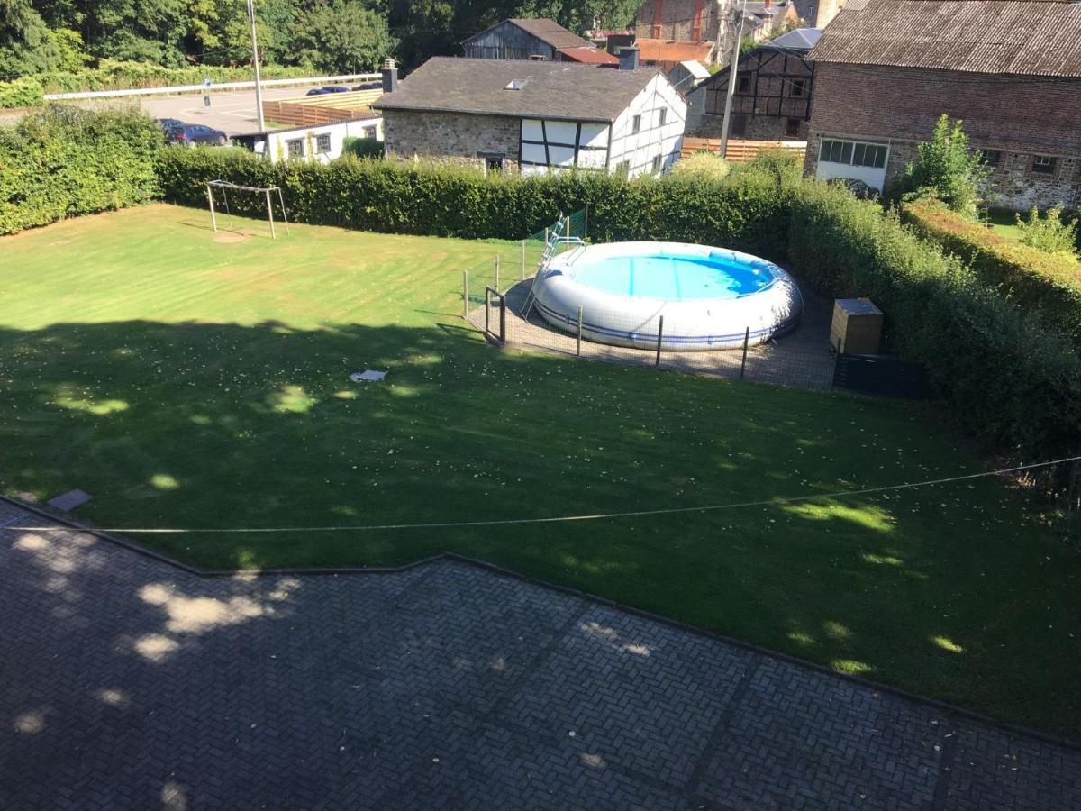 A Large Family House Villa Stavelot Bagian luar foto